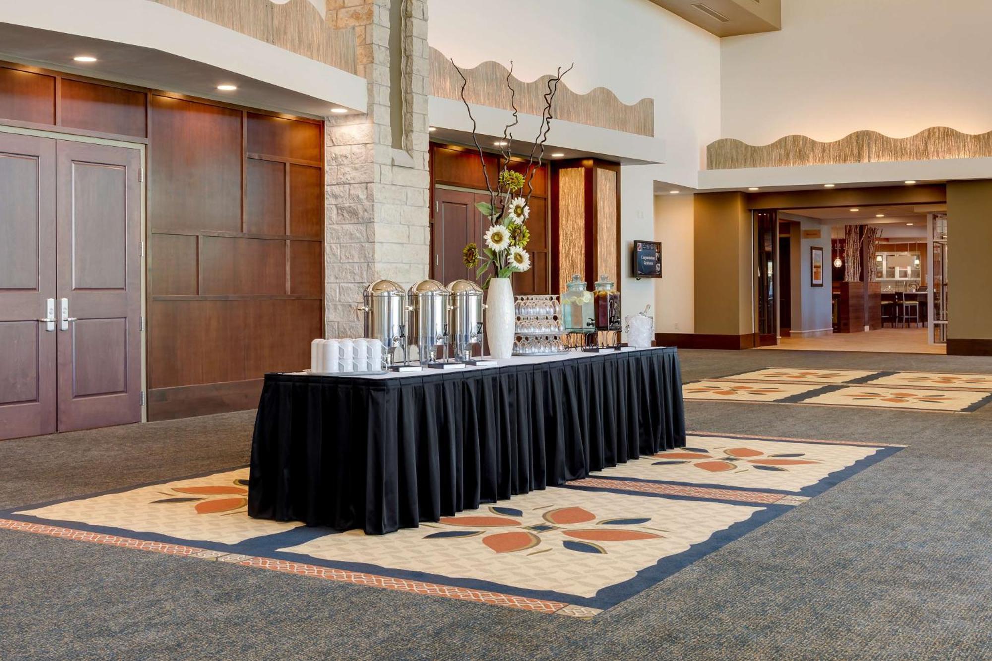Hilton Garden Inn Manhattan Kansas Exterior foto