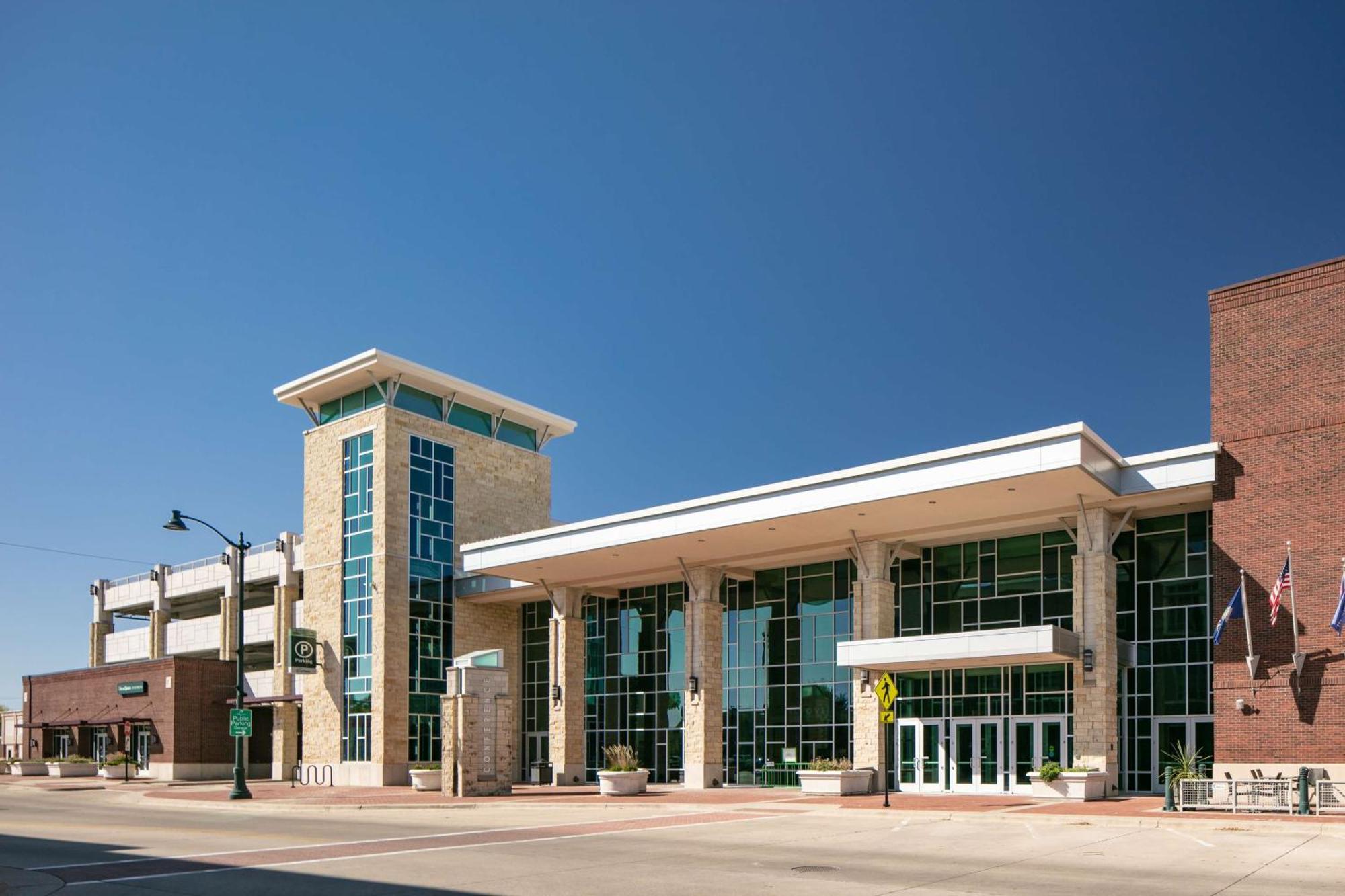 Hilton Garden Inn Manhattan Kansas Exterior foto